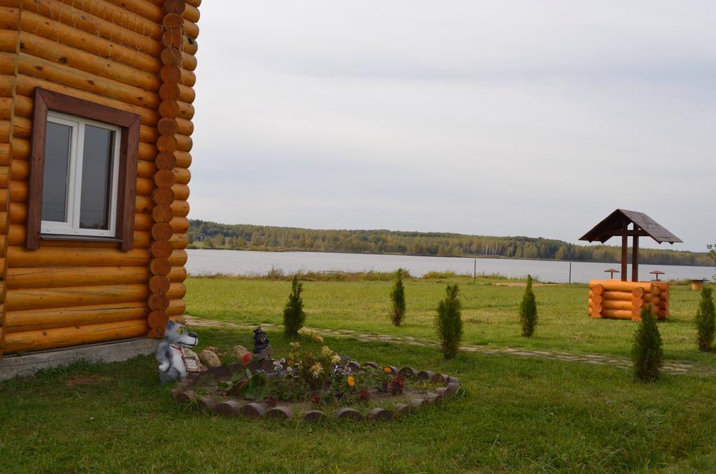 Baza Otdykha Osetrovo Hotel Burakovo  Exterior foto